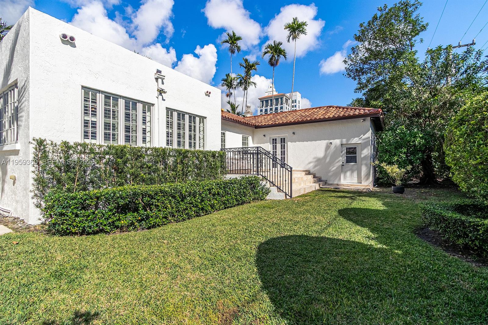 CORAL GABLES SEC B - Residential Lease