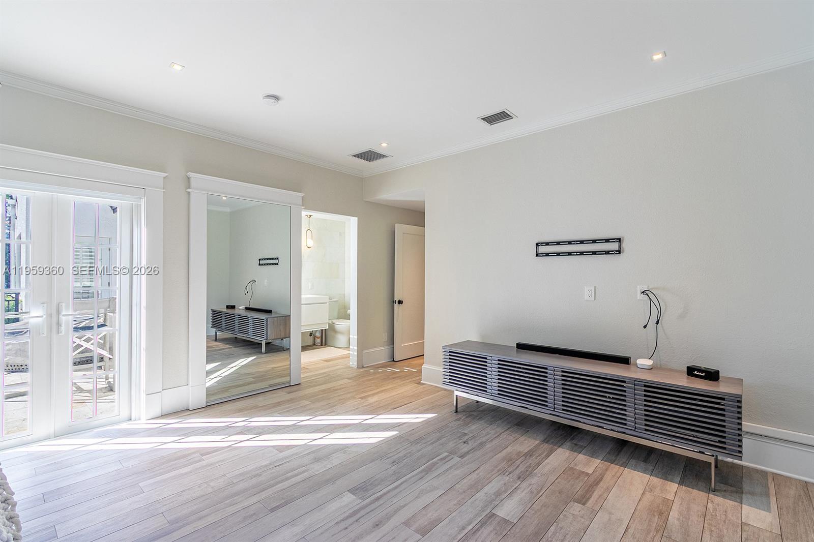 CORAL GABLES SEC B - Residential Lease