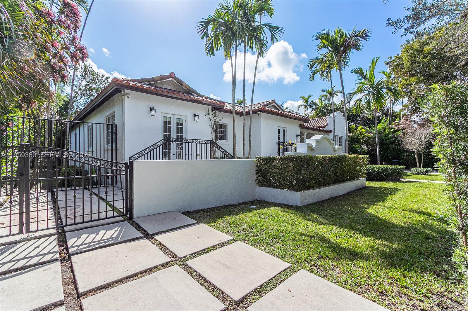 CORAL GABLES SEC B - Residential Lease