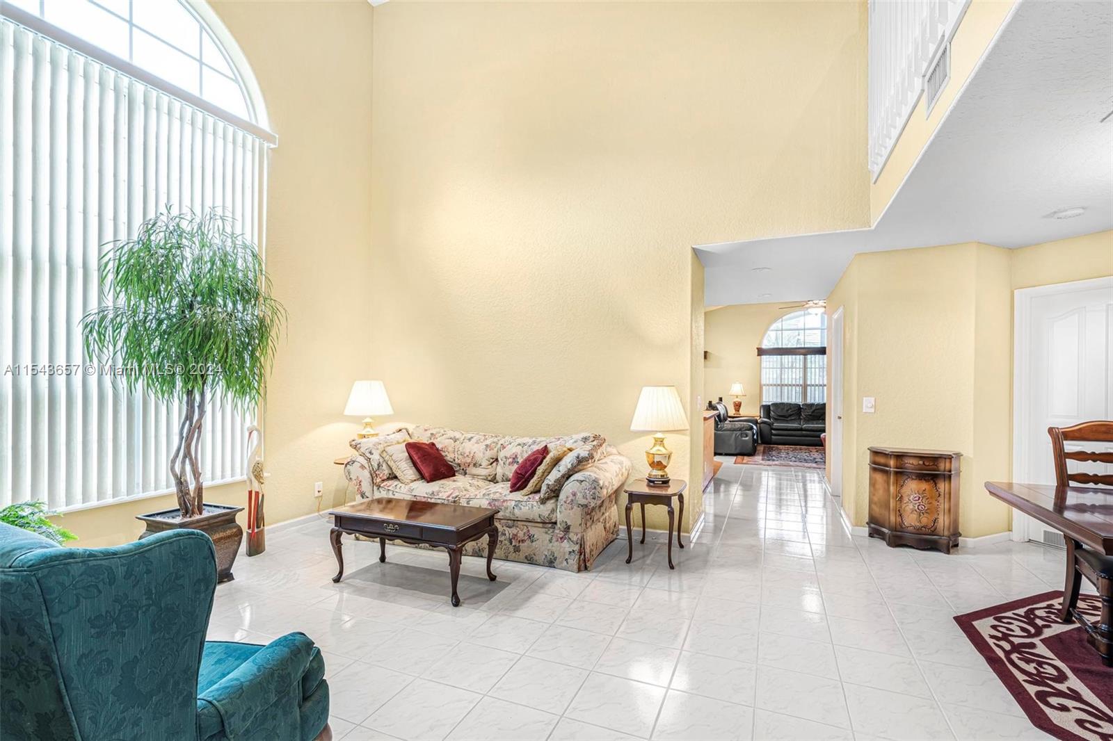 EMBASSY LAKES - Residential