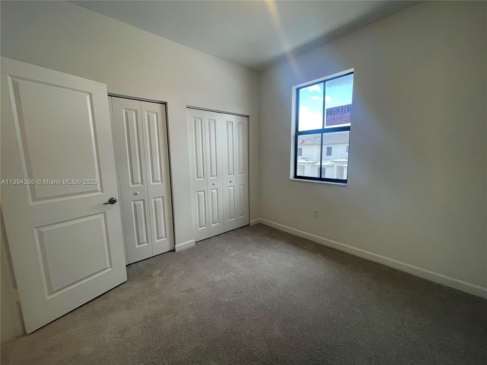 SIENA RESERVE - Residential Lease