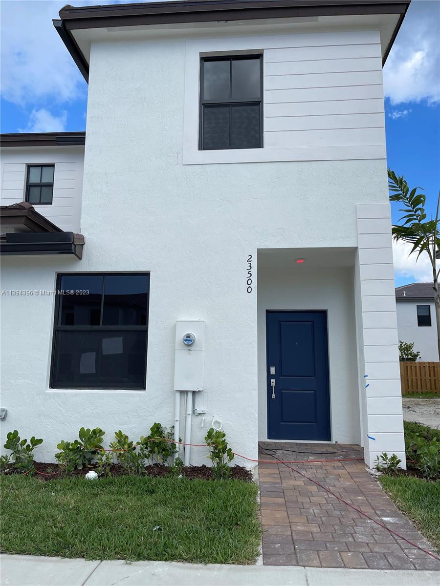 SIENA RESERVE - Residential Lease