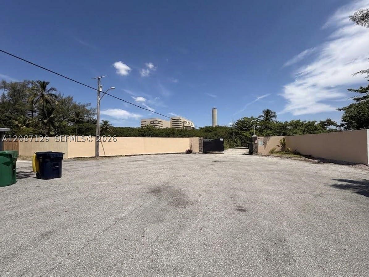 4400 SW 42nd Ter