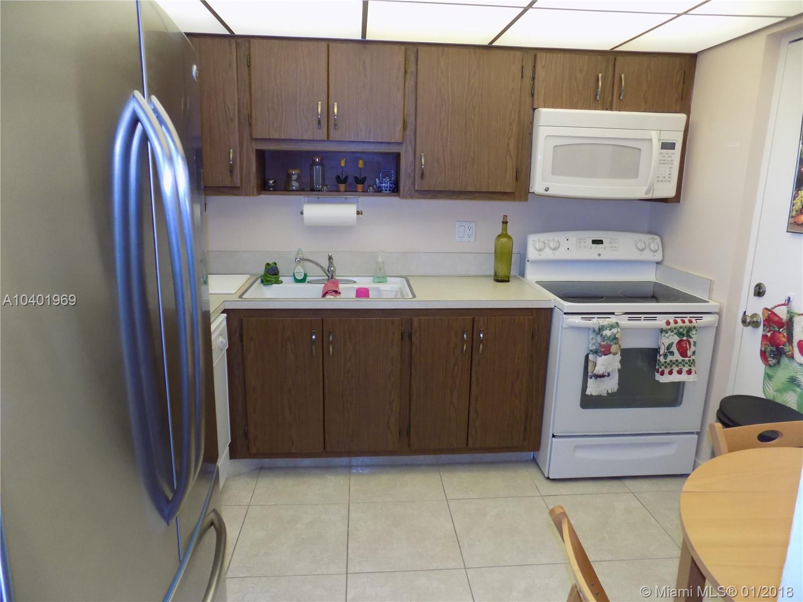 CYPRESS BEND 1-B & 1-C CO - Residential Lease