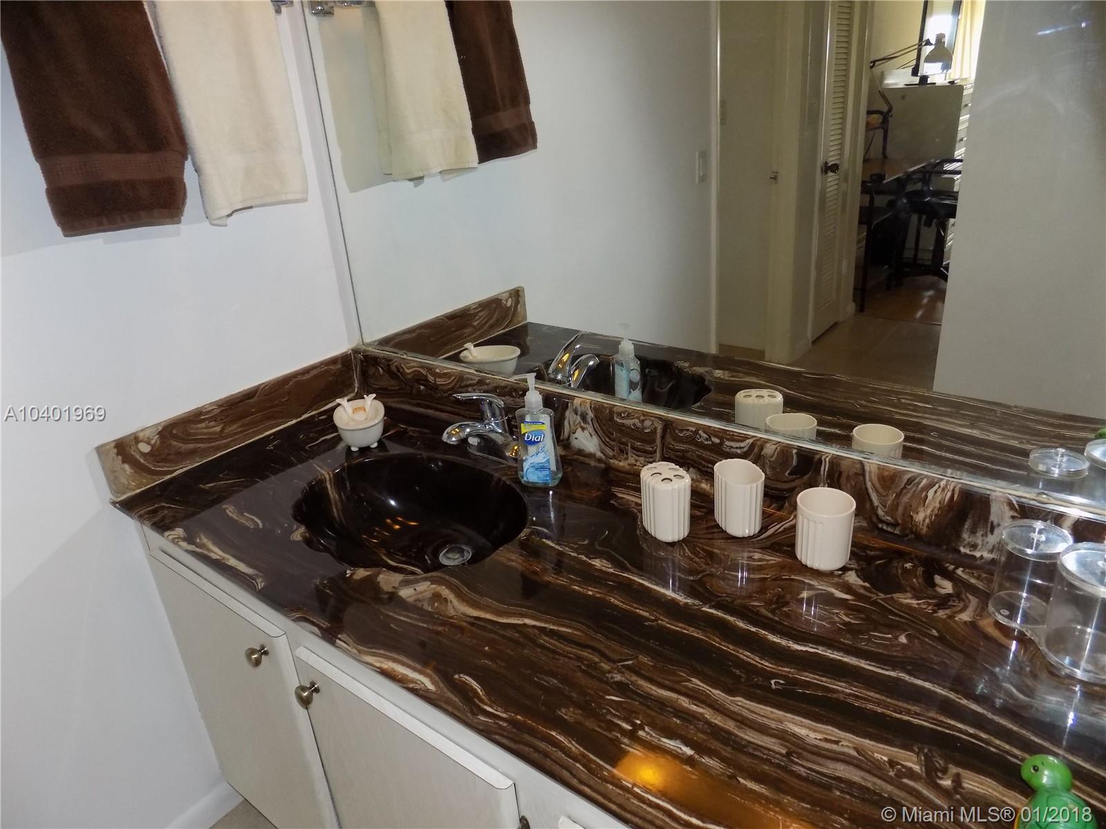 CYPRESS BEND 1-B & 1-C CO - Residential Lease