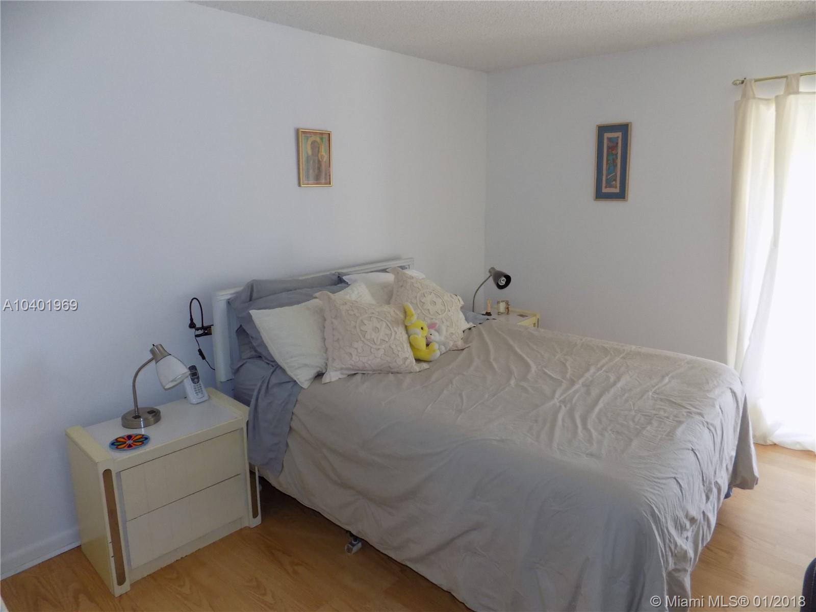 CYPRESS BEND 1-B & 1-C CO - Residential Lease