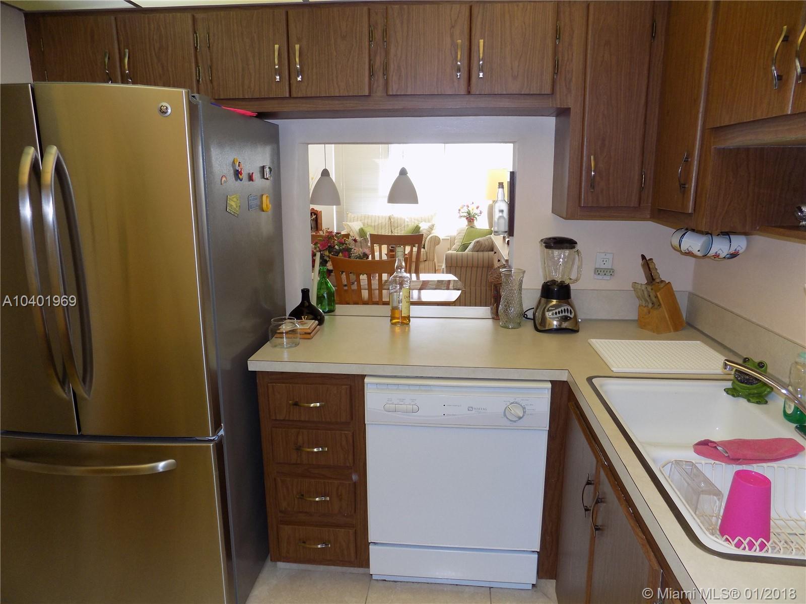 CYPRESS BEND 1-B & 1-C CO - Residential Lease