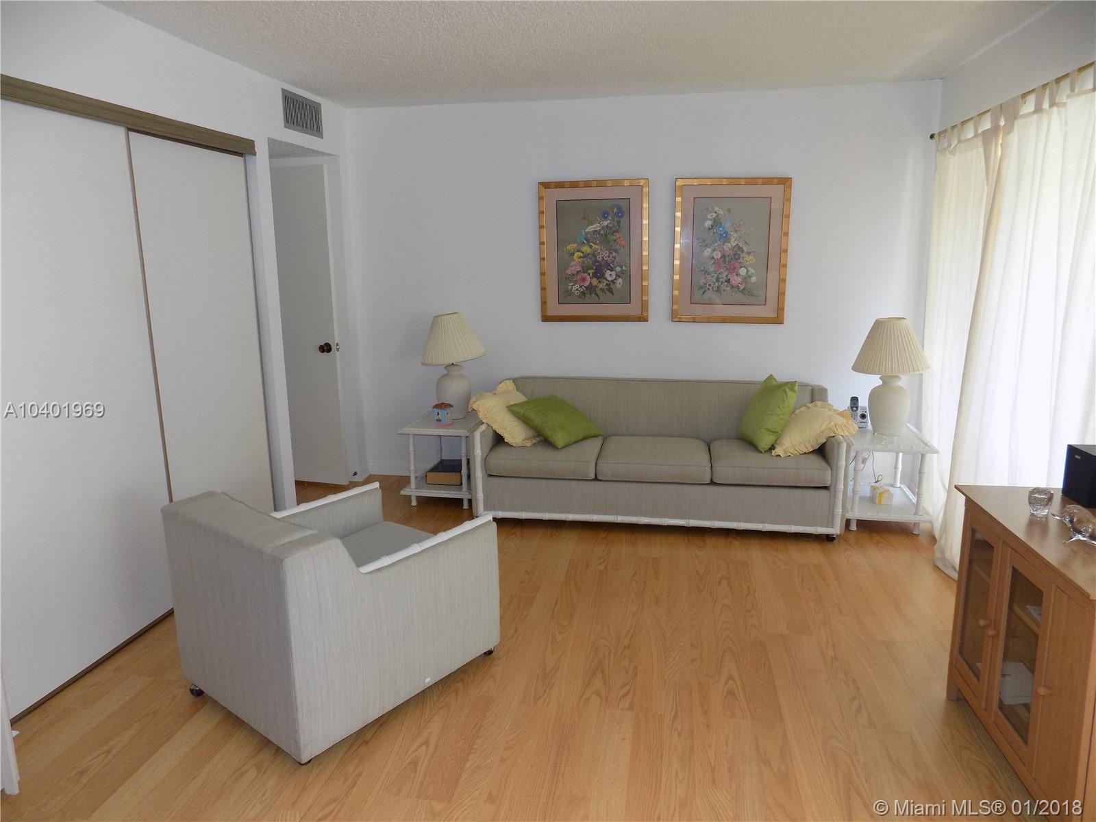 CYPRESS BEND 1-B & 1-C CO - Residential Lease