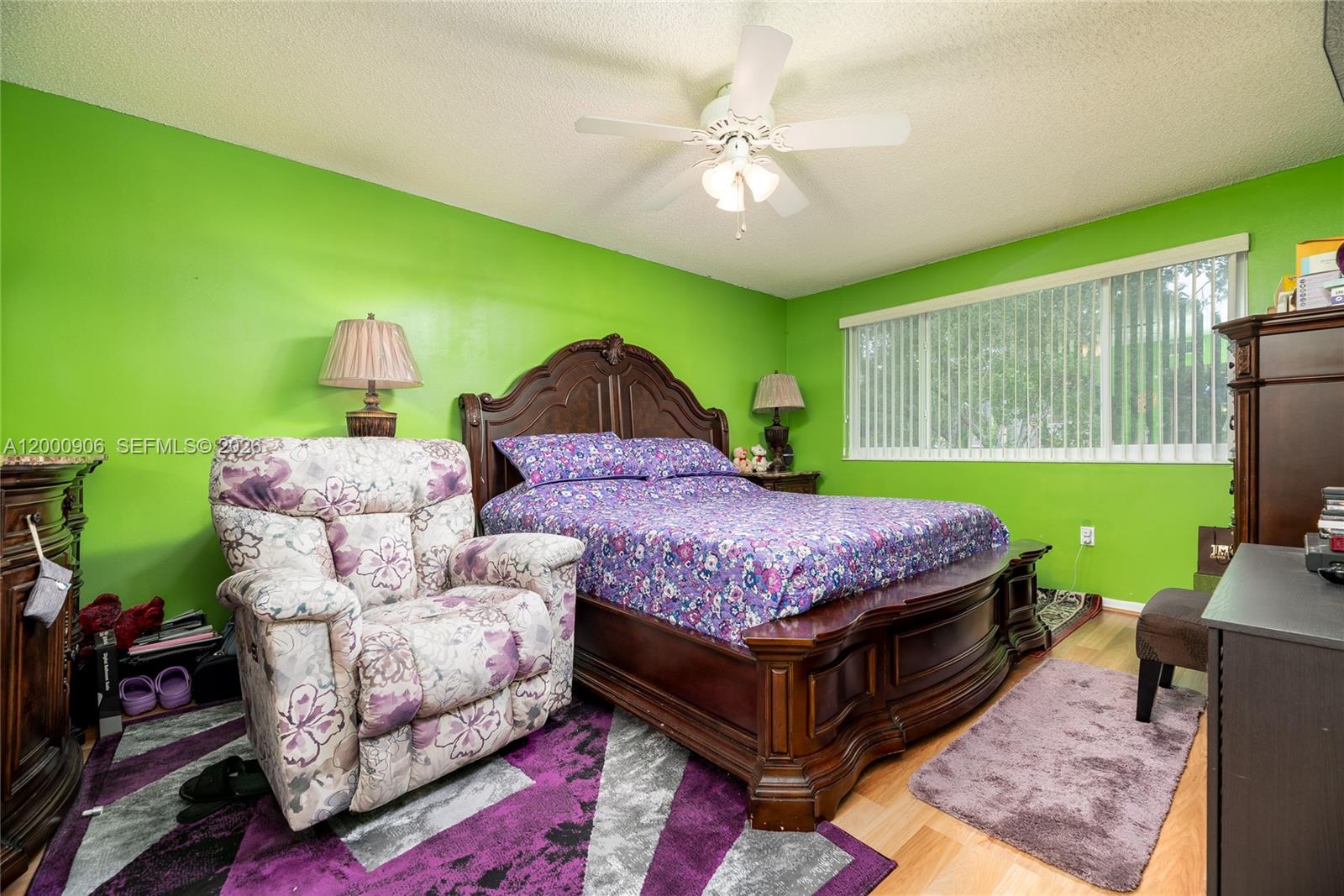 TRENT CONDOMINIUM - Residential