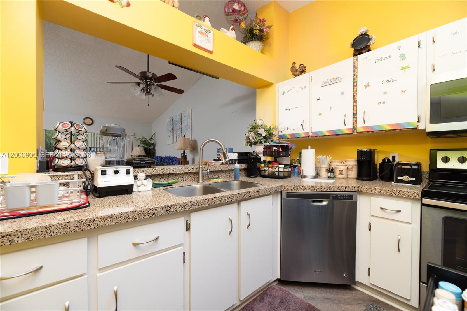 TRENT CONDOMINIUM - Residential