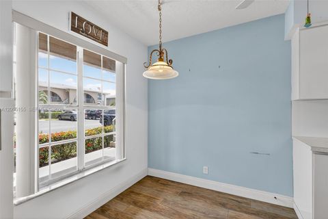 Tiny photo for 13950 Via Flora #D, Delray Beach, FL 33484 (MLS # A12005155)
