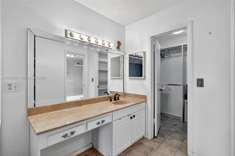 Tiny photo for 13950 Via Flora #D, Delray Beach, FL 33484 (MLS # A12005155)