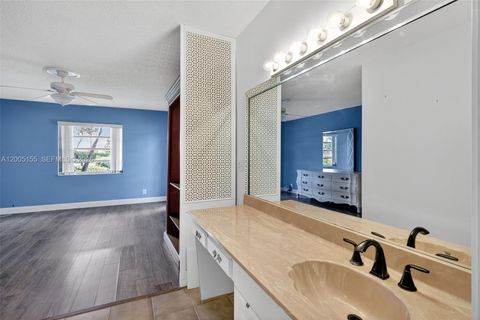 Tiny photo for 13950 Via Flora #D, Delray Beach, FL 33484 (MLS # A12005155)