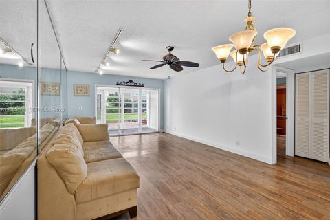 Tiny photo for 13950 Via Flora #D, Delray Beach, FL 33484 (MLS # A12005155)