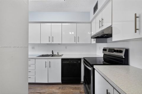 Tiny photo for 13950 Via Flora #D, Delray Beach, FL 33484 (MLS # A12005155)