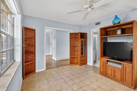 Tiny photo for 13950 Via Flora #D, Delray Beach, FL 33484 (MLS # A12005155)