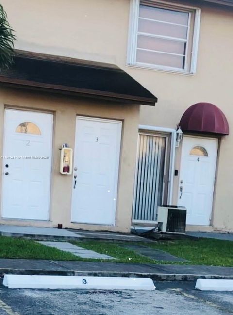 15280 SW 80th St 3 Miami FL 33193