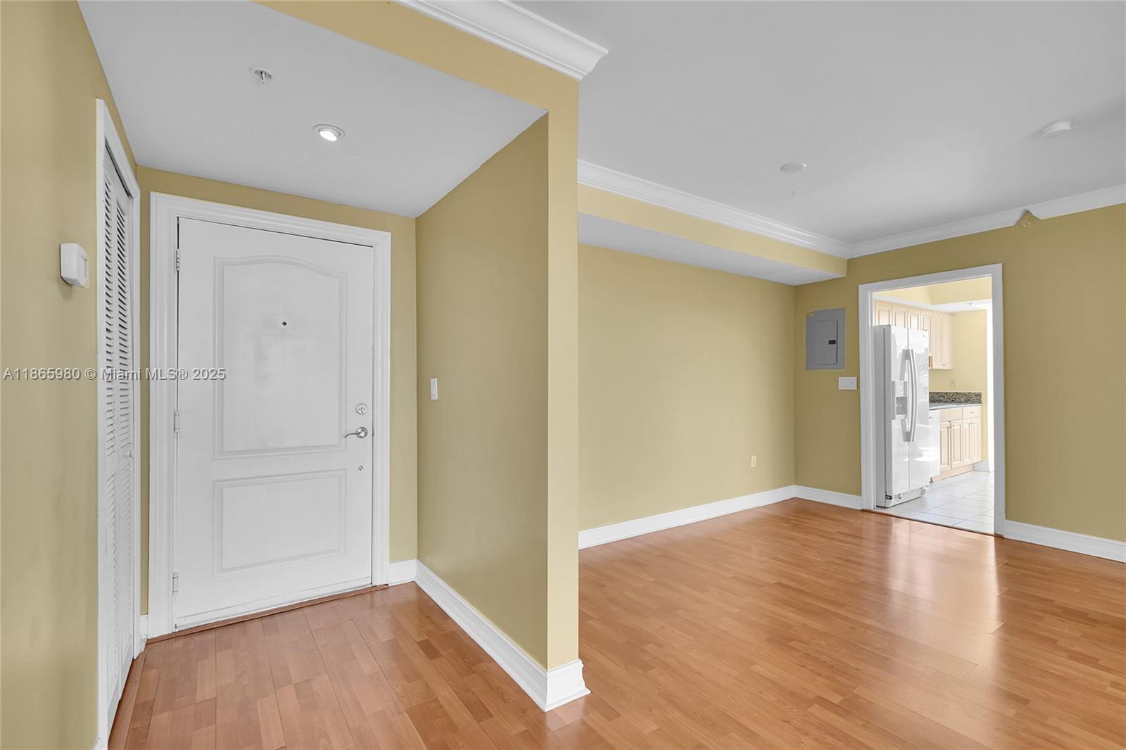 2501 Douglas Rd 301