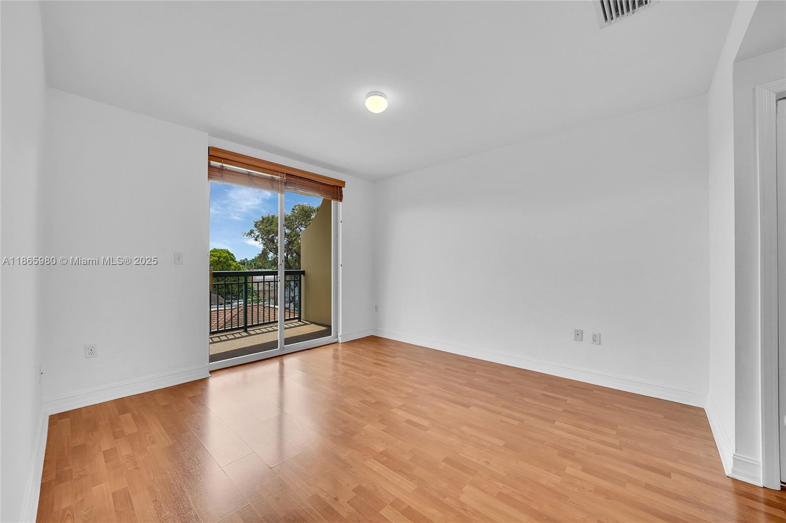 2501 Douglas Rd 301