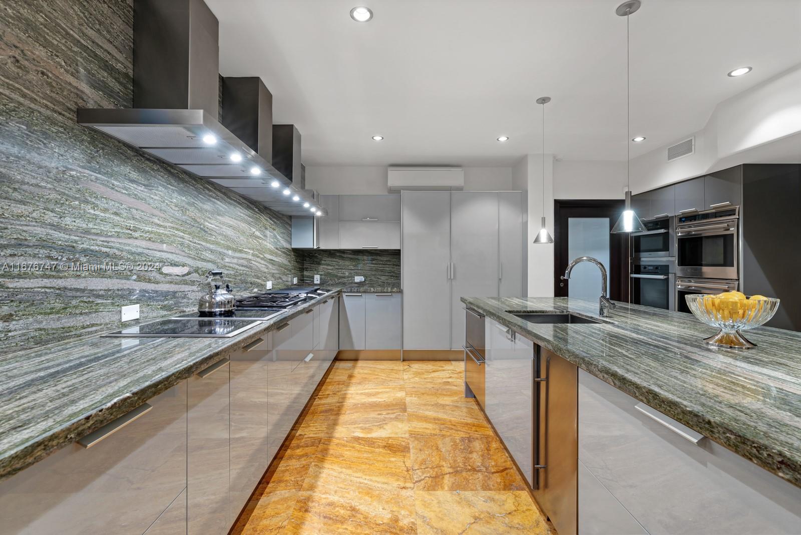 HOLLEMAN PARK - Residential