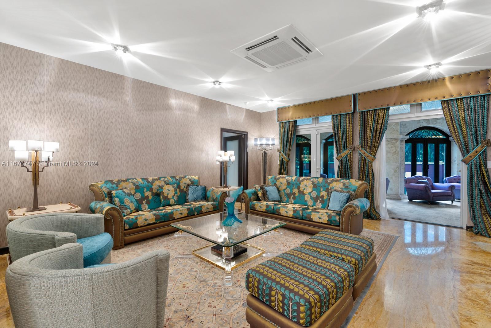 HOLLEMAN PARK - Residential