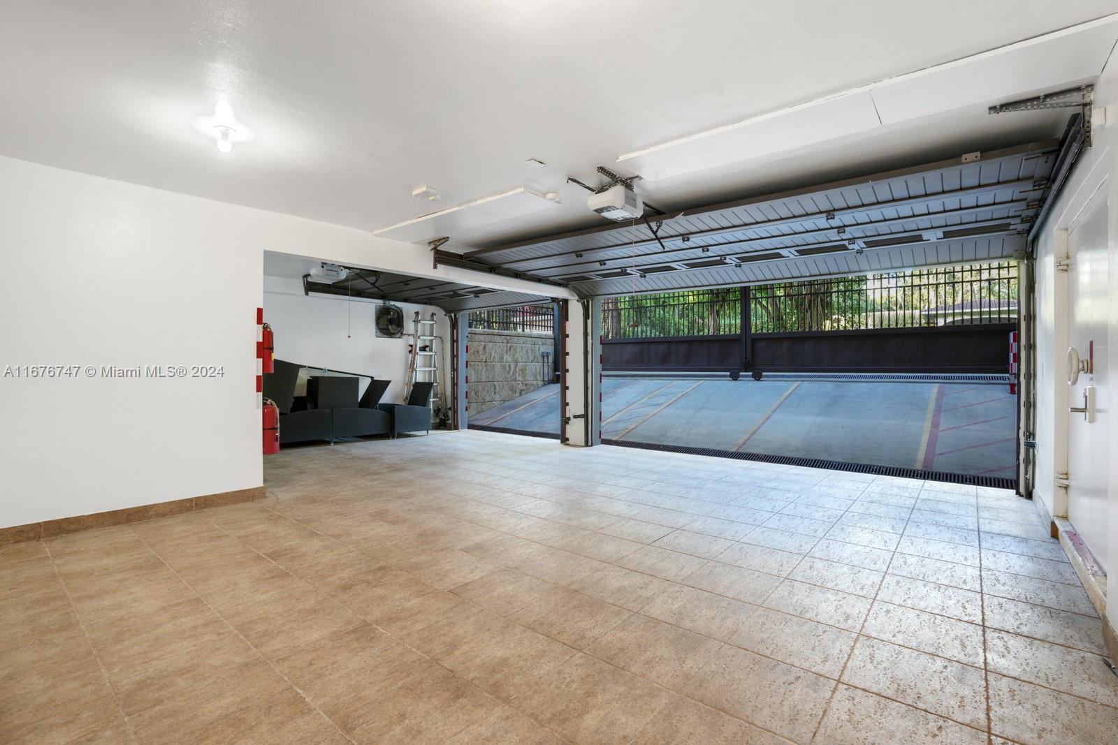 HOLLEMAN PARK - Residential