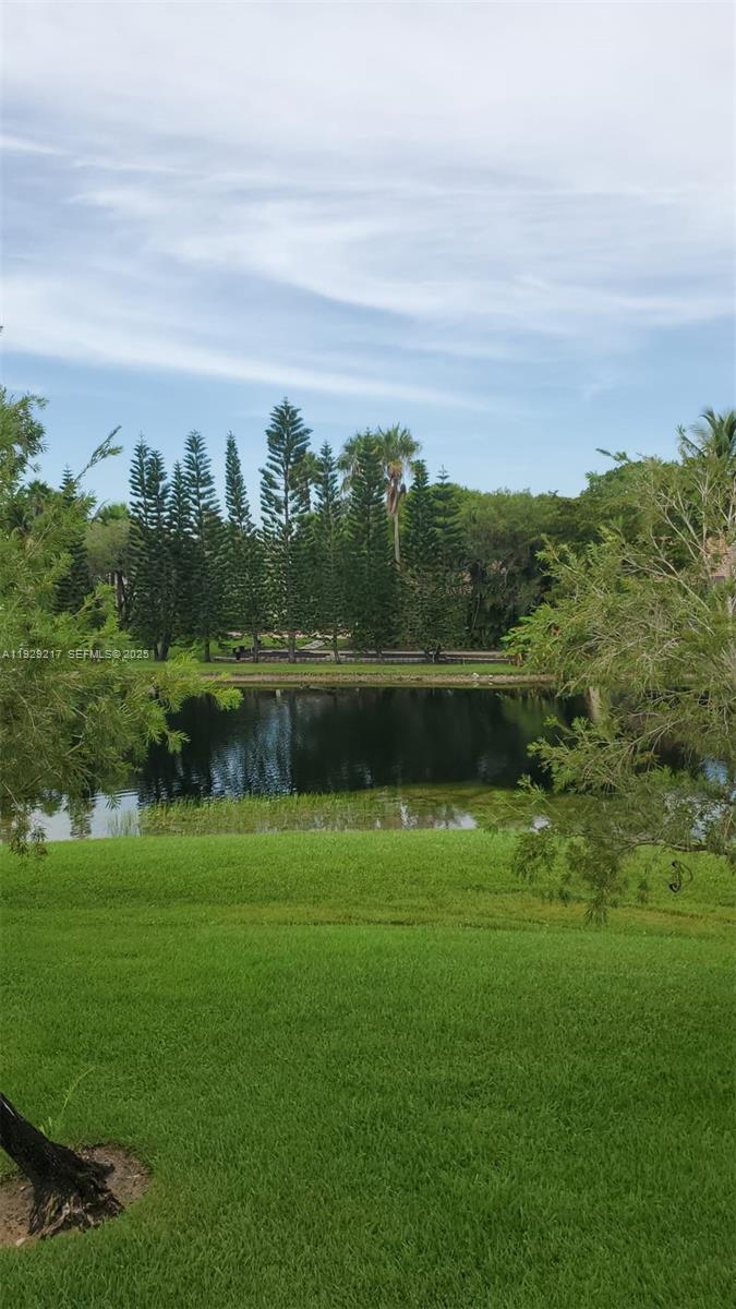 COUNTRY ISLES PHASE II - Residential Lease