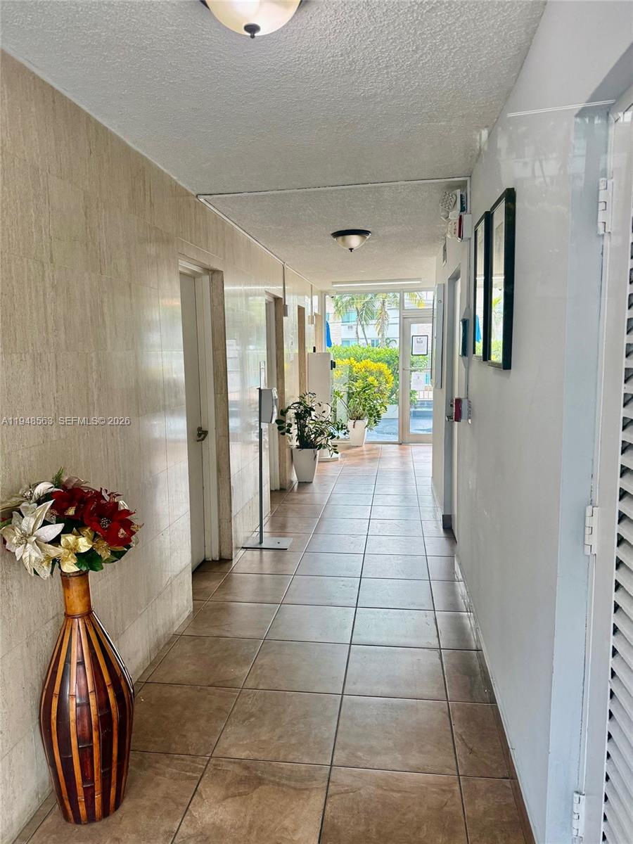 1801 S Treasure Dr 411