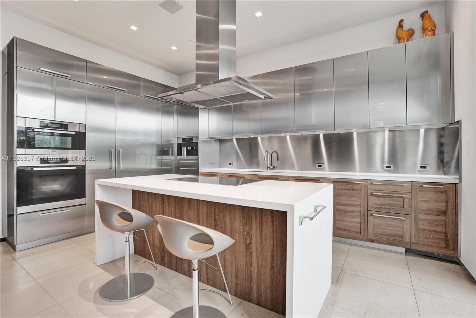 OCEANA KEY BISCAYNE CONDO - Residential