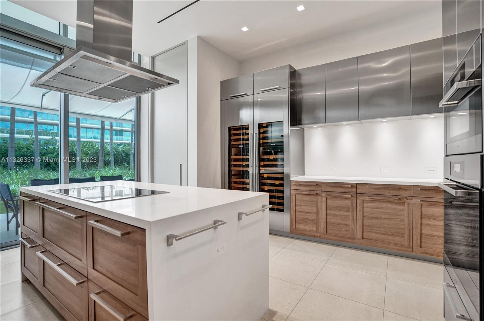 OCEANA KEY BISCAYNE CONDO - Residential