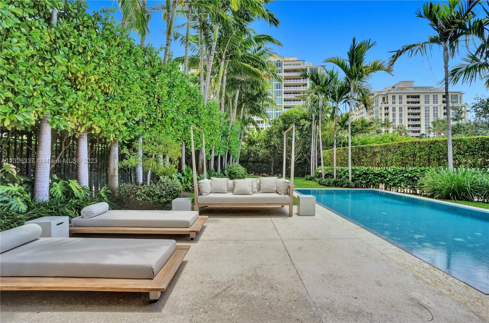 OCEANA KEY BISCAYNE CONDO - Residential