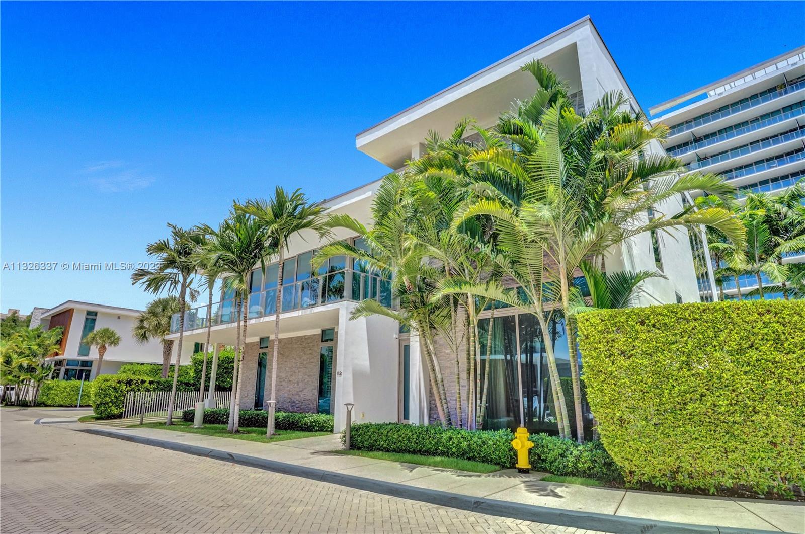 OCEANA KEY BISCAYNE CONDO - Residential