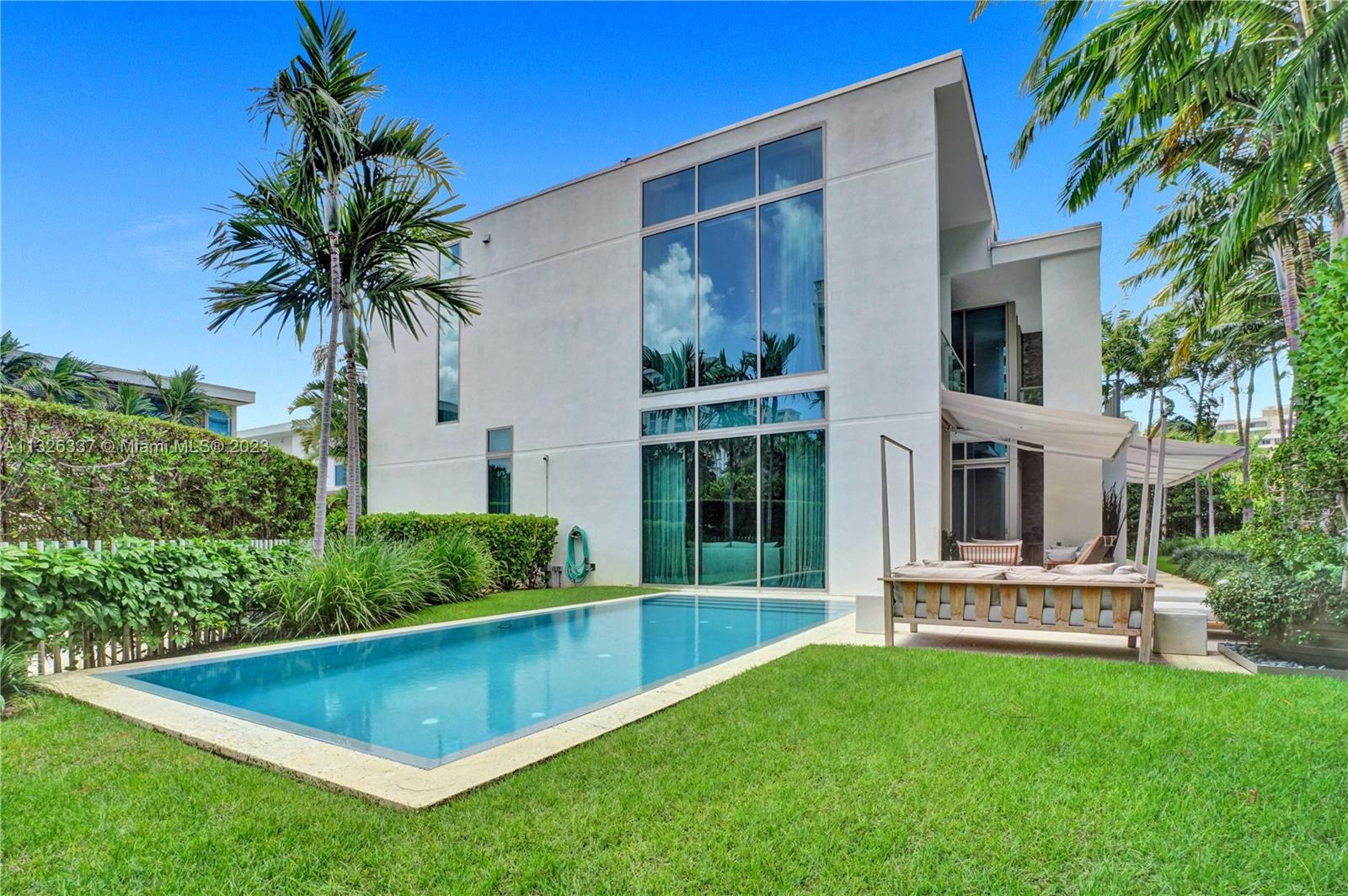 OCEANA KEY BISCAYNE CONDO - Residential