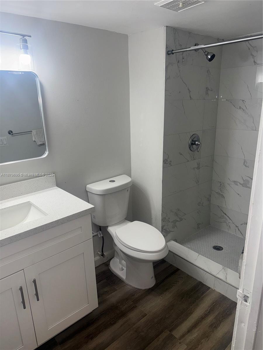 CRESCENT COVE CONDO - Residential