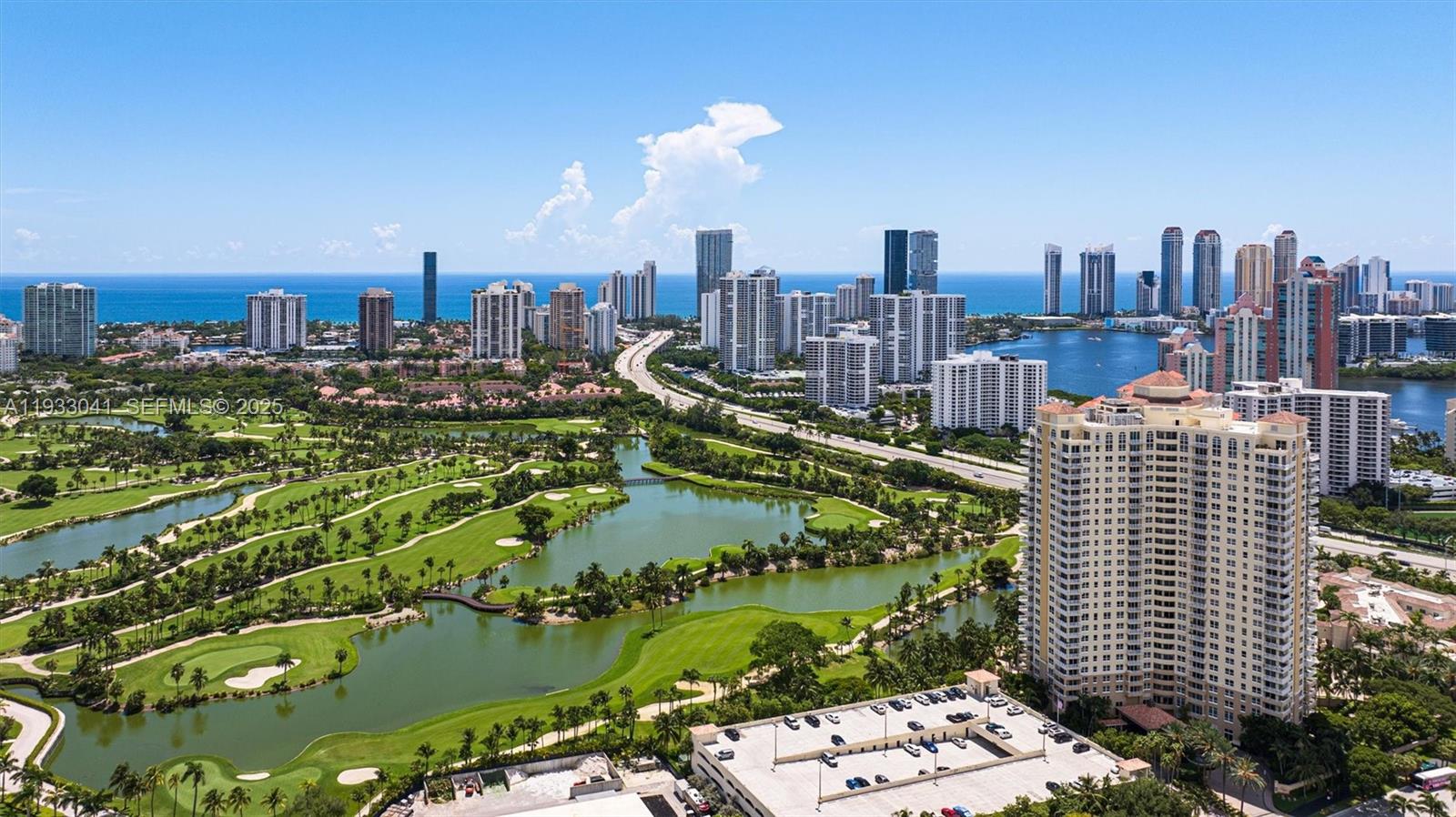 TURNBERRY ON THE GREEN CO - Residential Lease