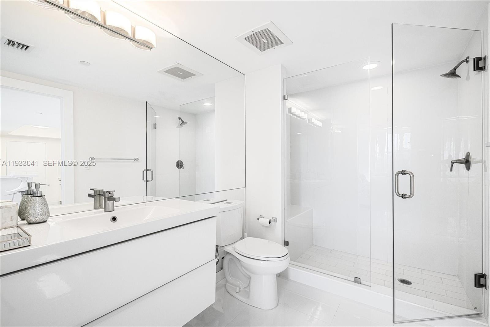 TURNBERRY ON THE GREEN CO - Residential Lease