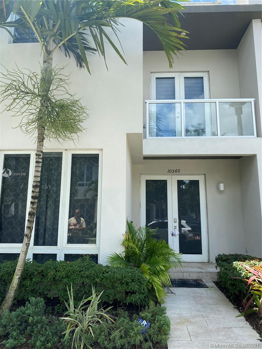 LANDMARK AT DORAL - Residential