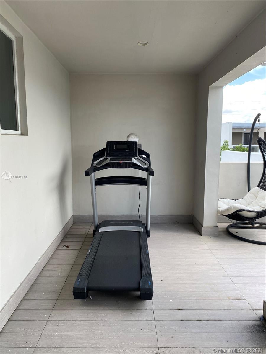 LANDMARK AT DORAL - Residential