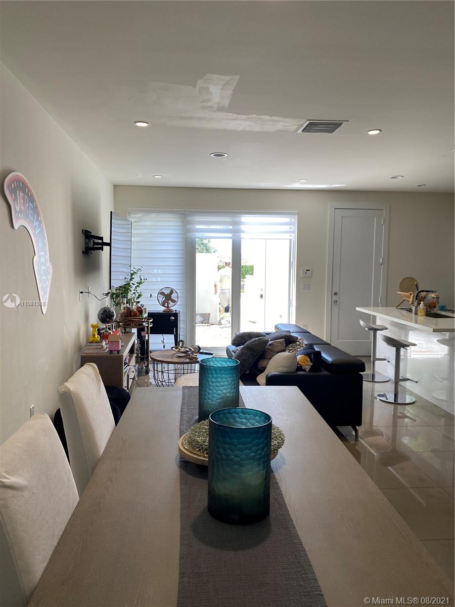 LANDMARK AT DORAL - Residential