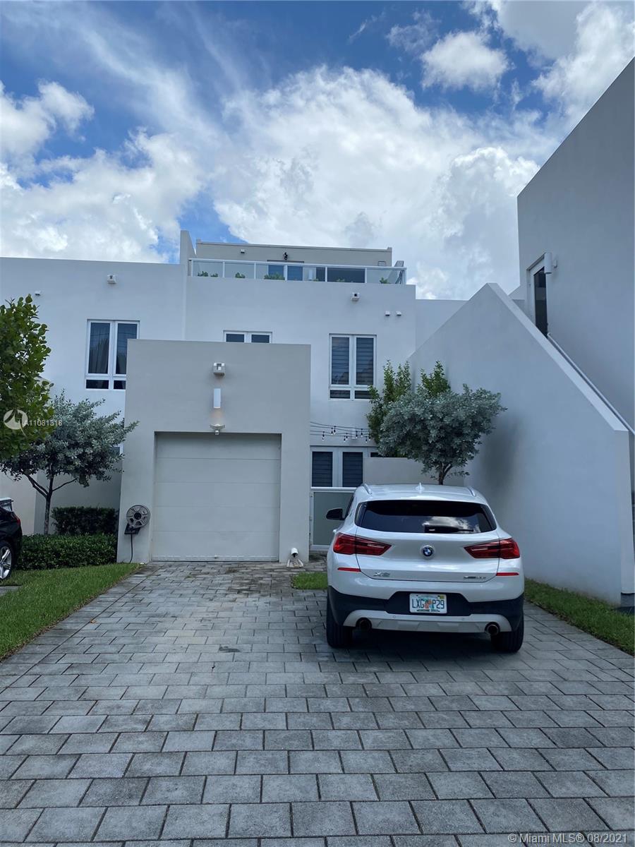 LANDMARK AT DORAL - Residential