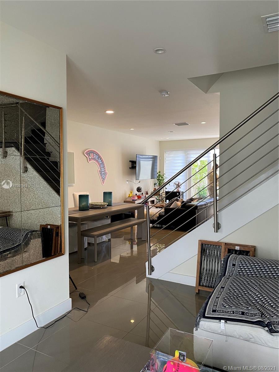 LANDMARK AT DORAL - Residential