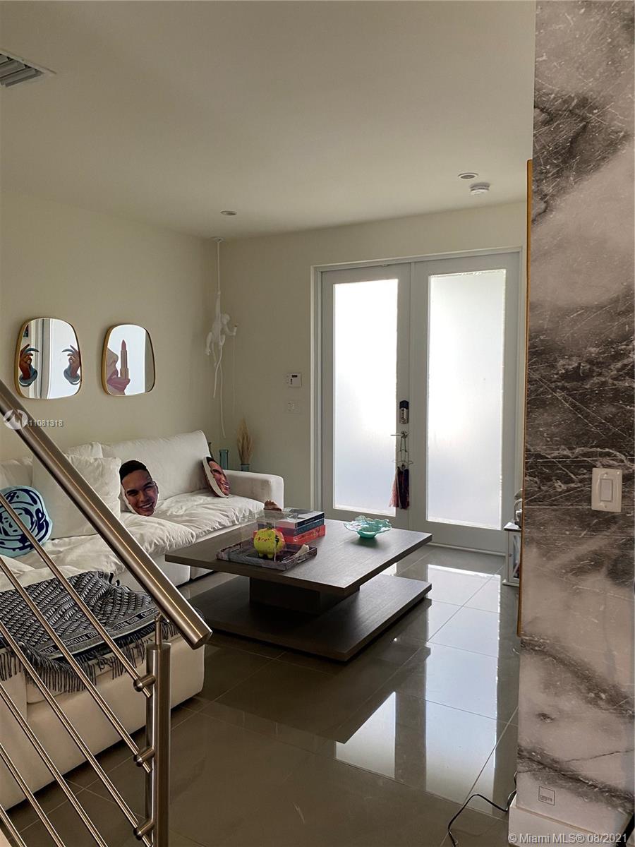 LANDMARK AT DORAL - Residential