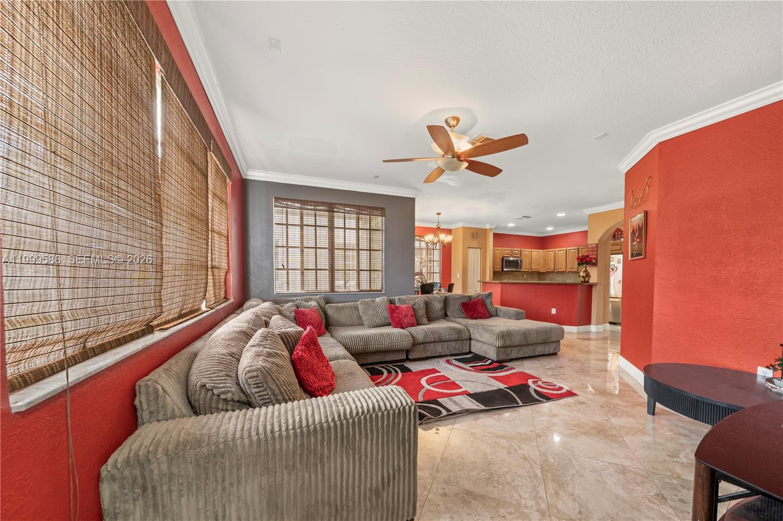 MANDARIN LAKES - Residential