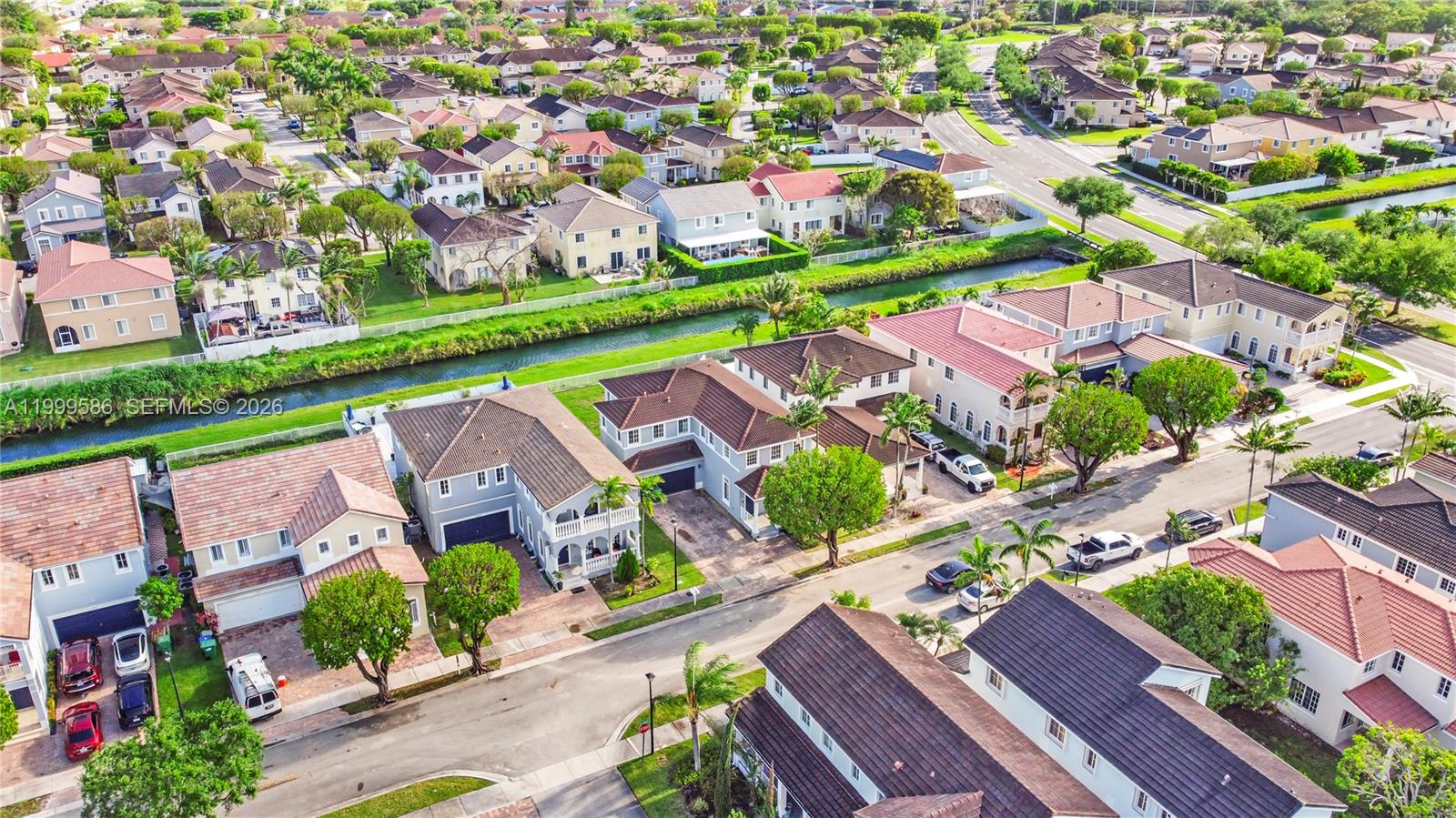 MANDARIN LAKES - Residential