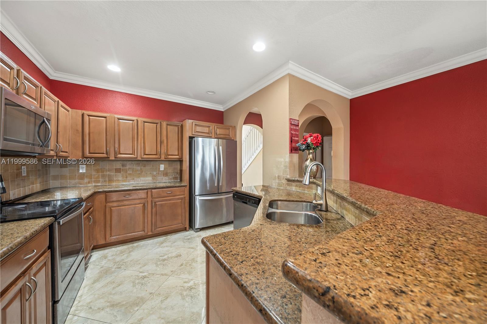 MANDARIN LAKES - Residential