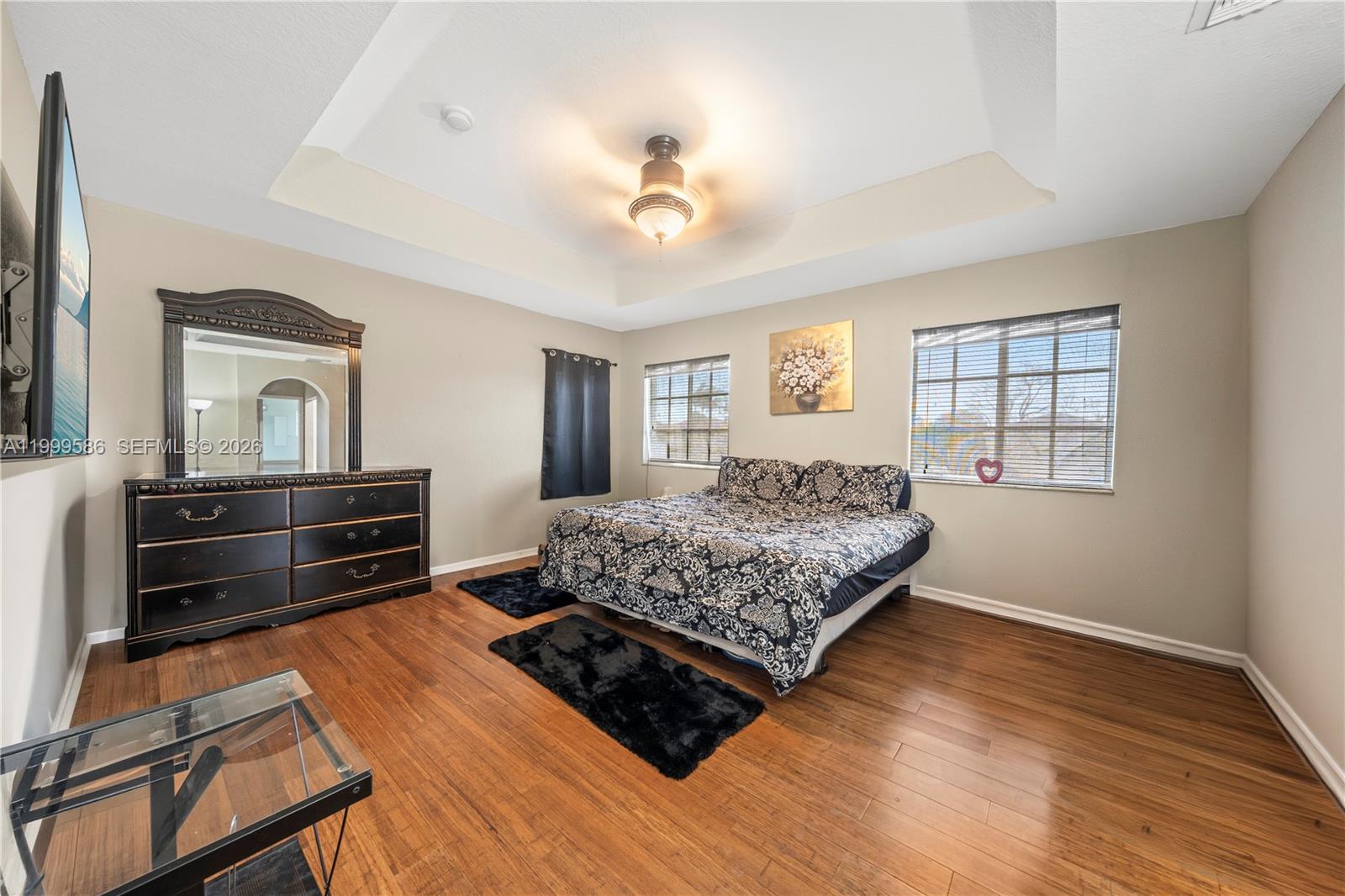 MANDARIN LAKES - Residential