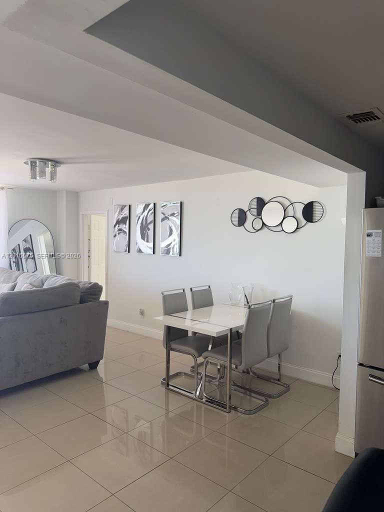 SAILBOAT CAY CONDO - Residential Lease