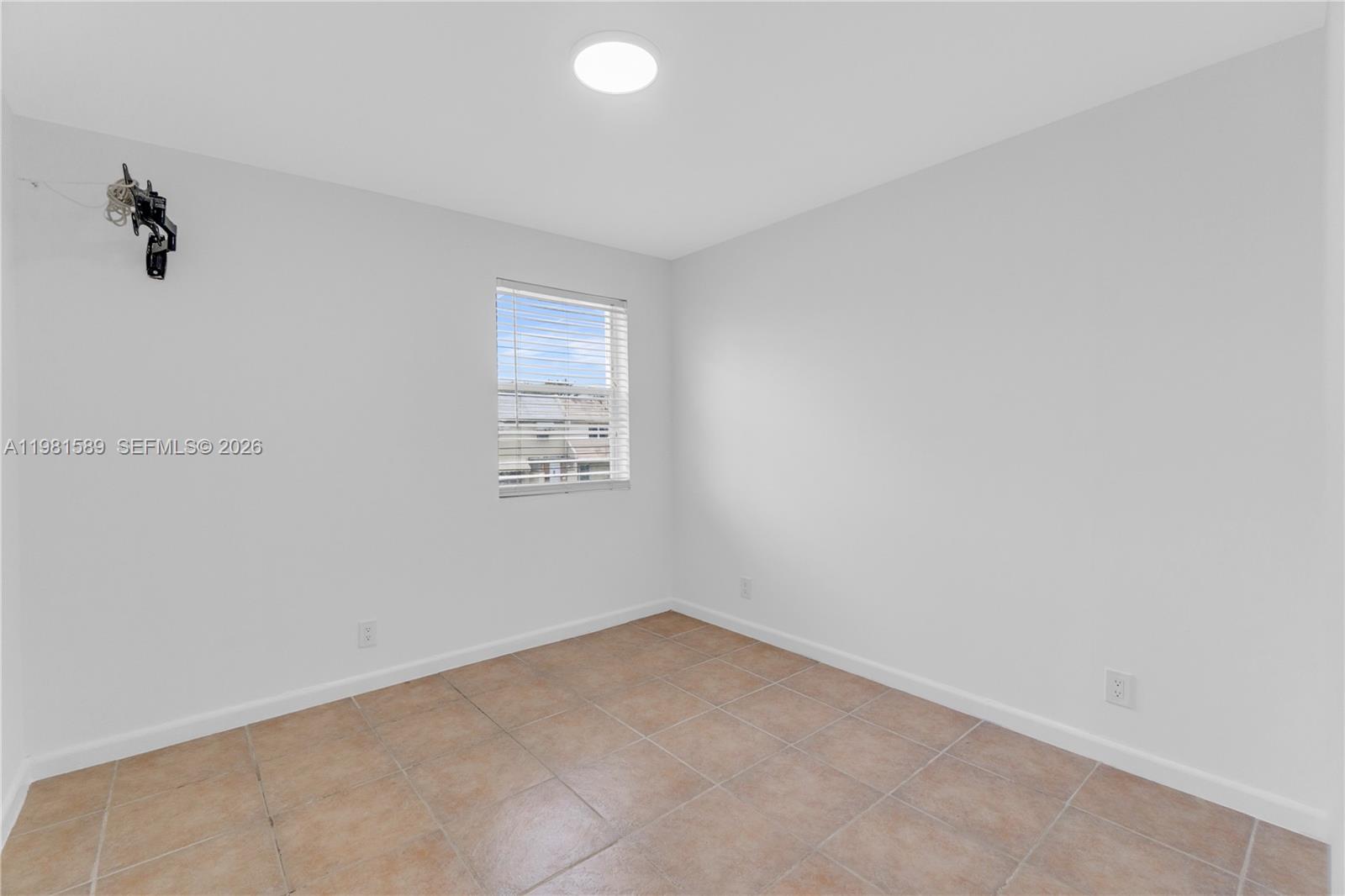 TAM O SHANTER VILLAS SEC - Residential