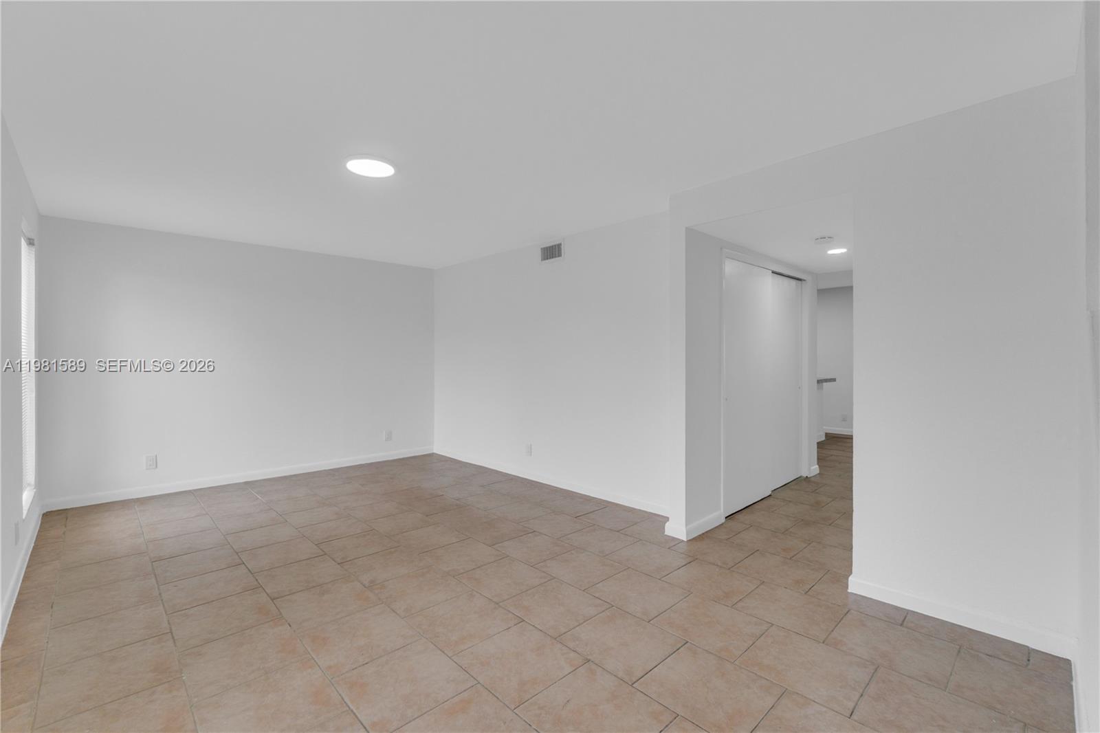 TAM O SHANTER VILLAS SEC - Residential