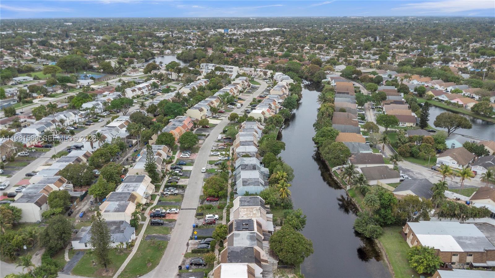 TAM O SHANTER VILLAS SEC - Residential